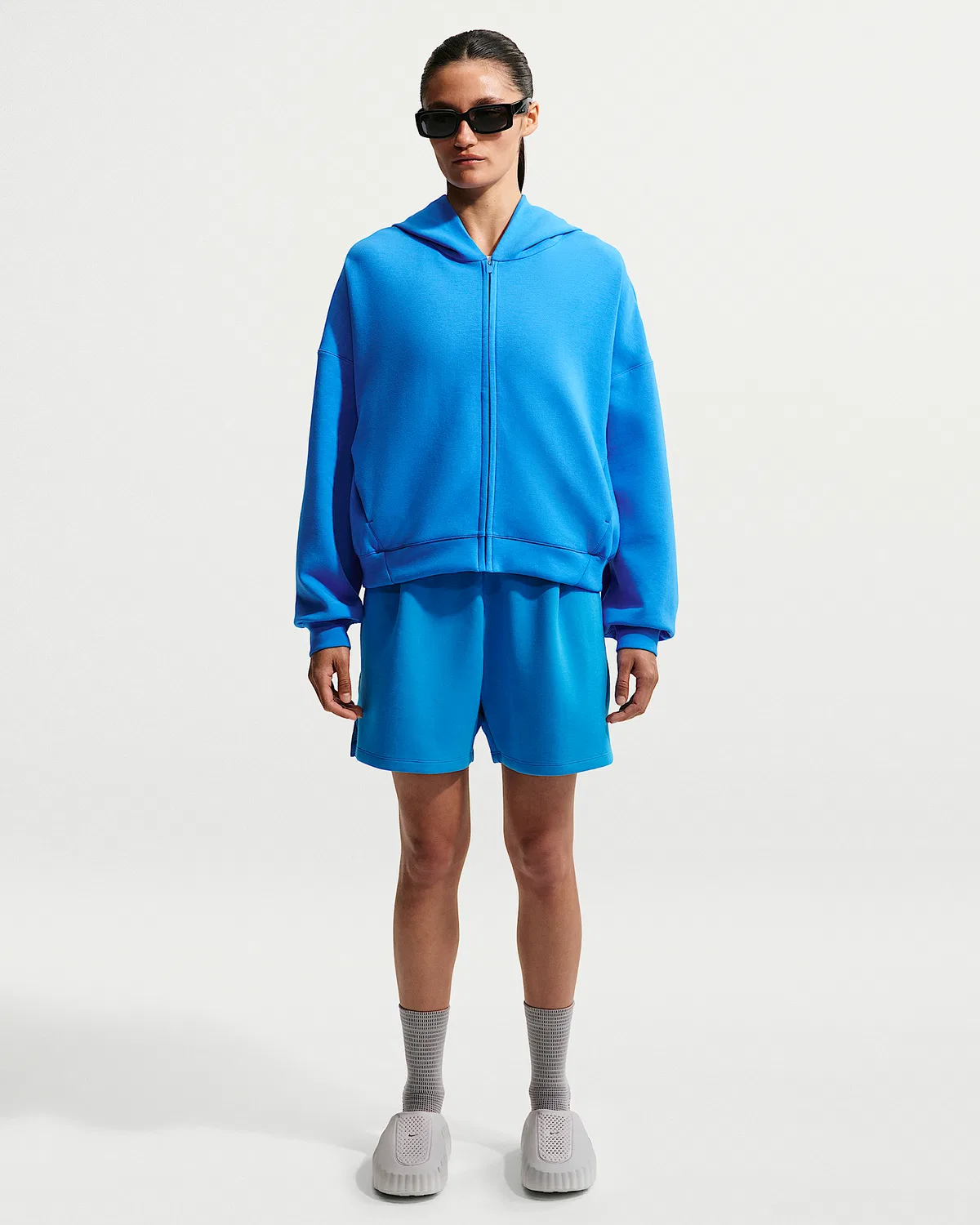 Женская худи на молнии Nike 24.7 ImpossiblySoft, Light Photo Blue/Black/Blue Spark — фото 4