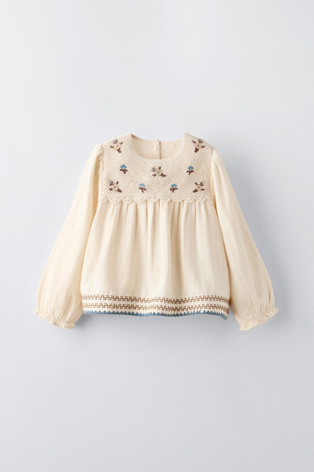 

Вышитая рубашка ZARA, экрю