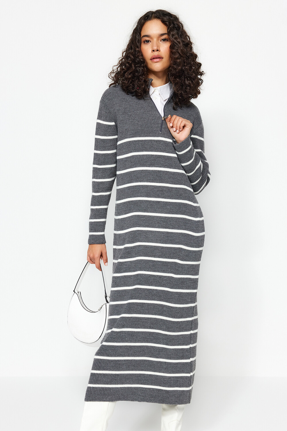 

Платье - Серое - Shift Trendyol Modest, серый