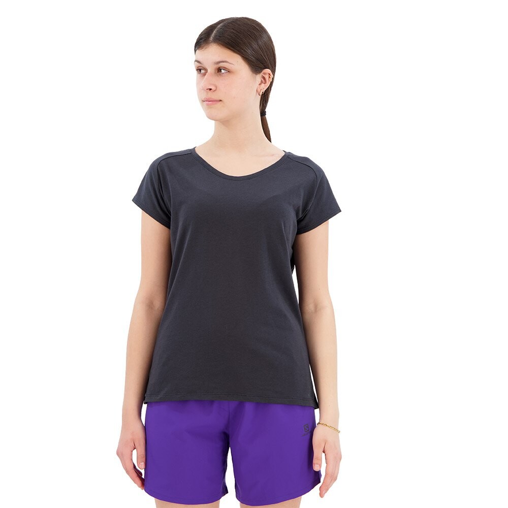 

Спортивная футболка Salomon Essential Shaped, серый