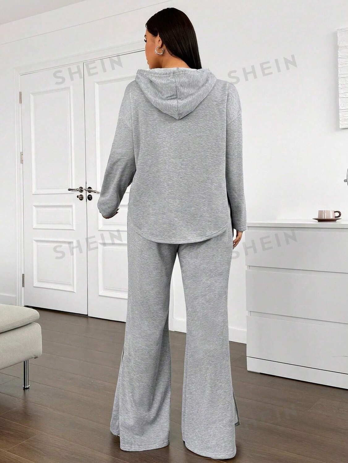 

EZwear Комплект из 2 предметов в стиле ретро «Снова в школу»: легкая серая толстовка с капюшоном и брюки со складками на штанинах и боковыми складками Shein, серый