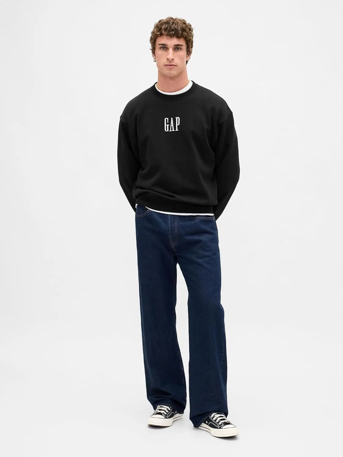 Толстовка GAP Men's Logo Crewneck Fleece, черный — фото 2