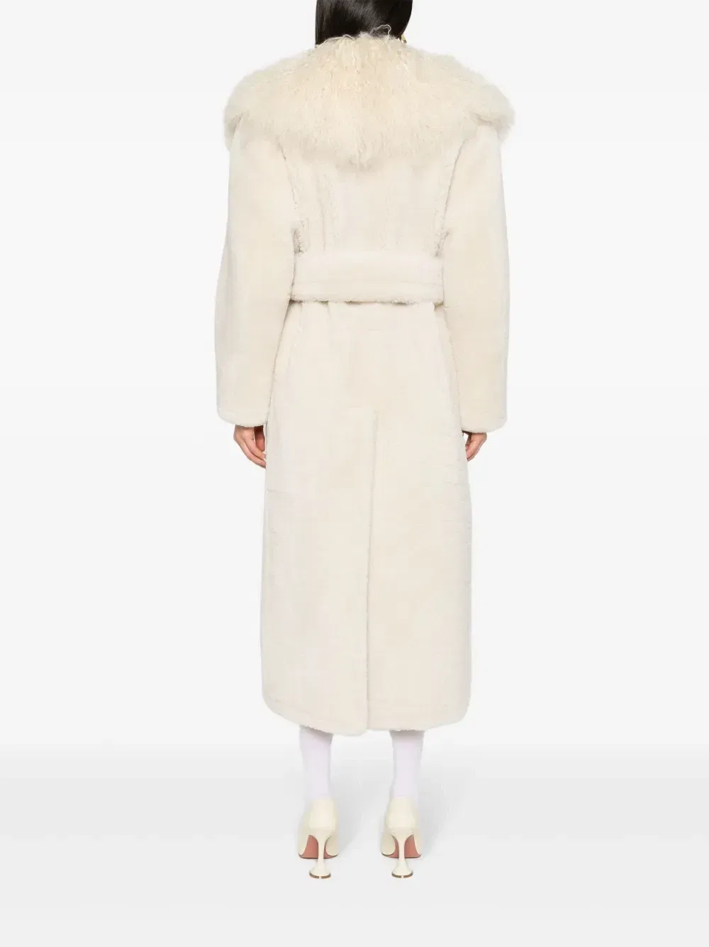 Шуба макси из овчины Jacquemus, белый — фото 4