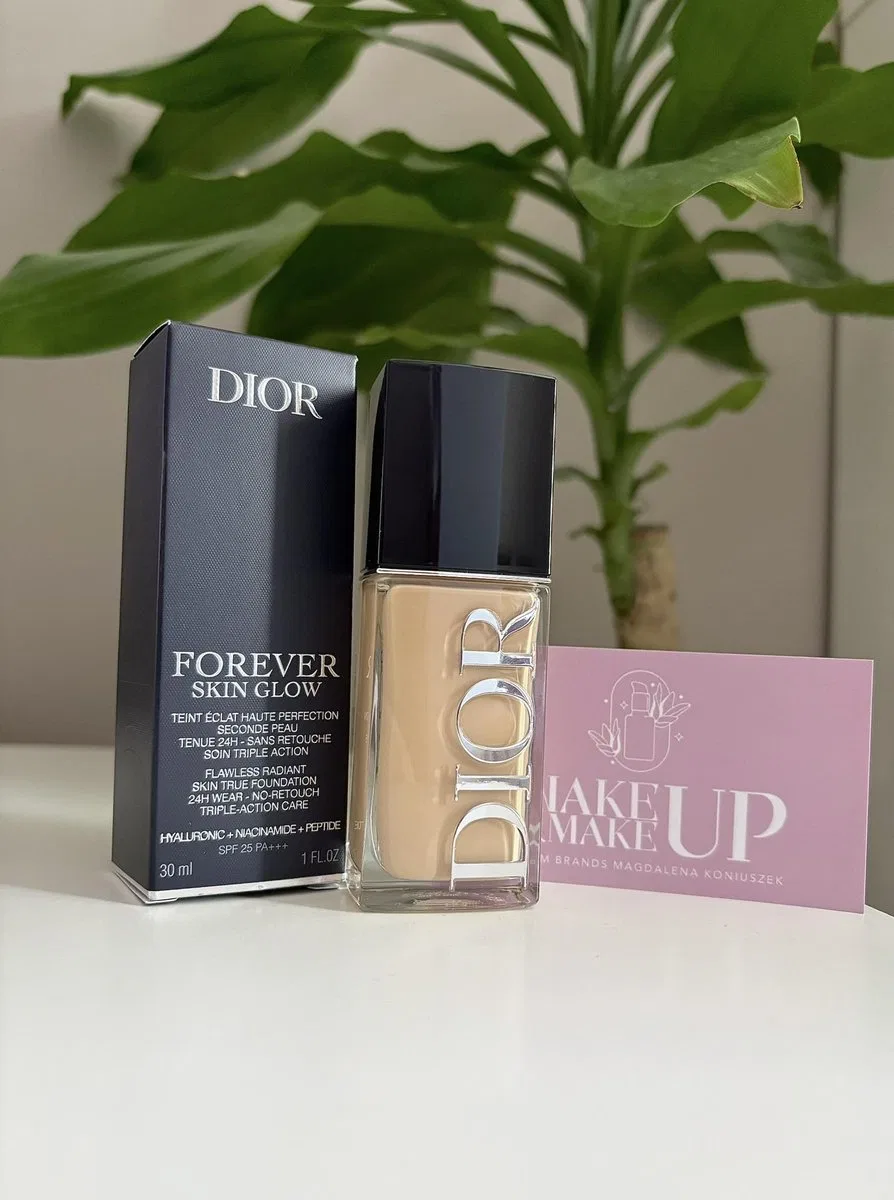 Тональный крем 2,5N Forever Skin Glow Dior, Цвет 2,5N — фото 2