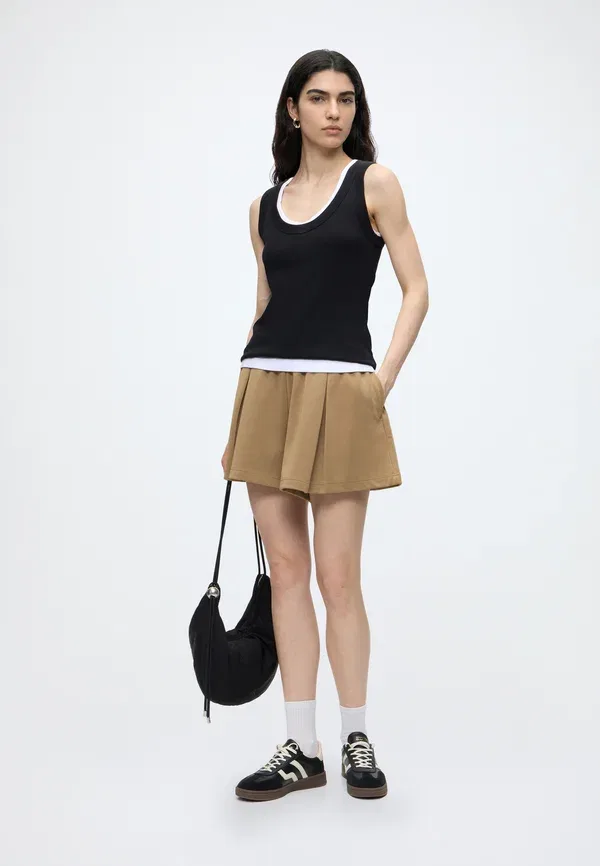 Спортивные брюки Lacoste Классические, Однотонные, Черные — фото 2
