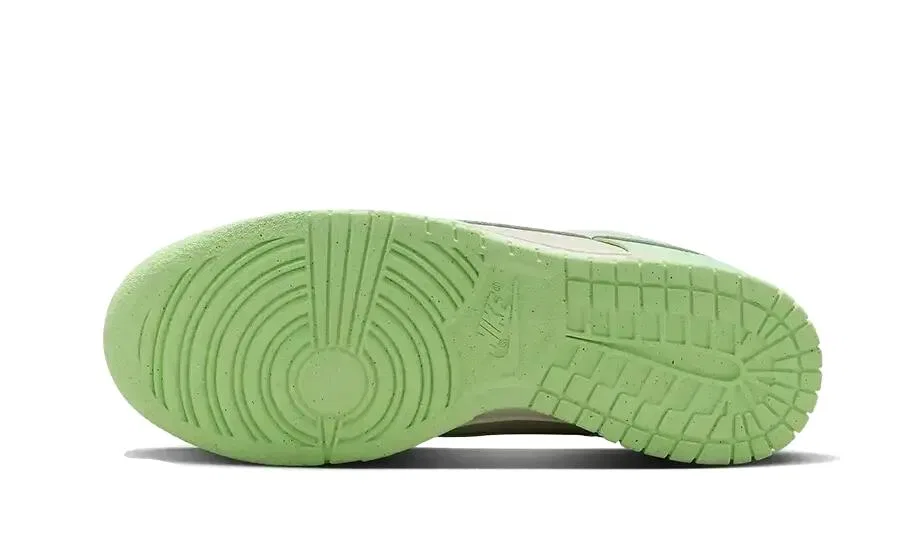 Детские кроссовки с низким силуэтом Dunk Low SE Next Nature Nike, Sea Glass — фото 3