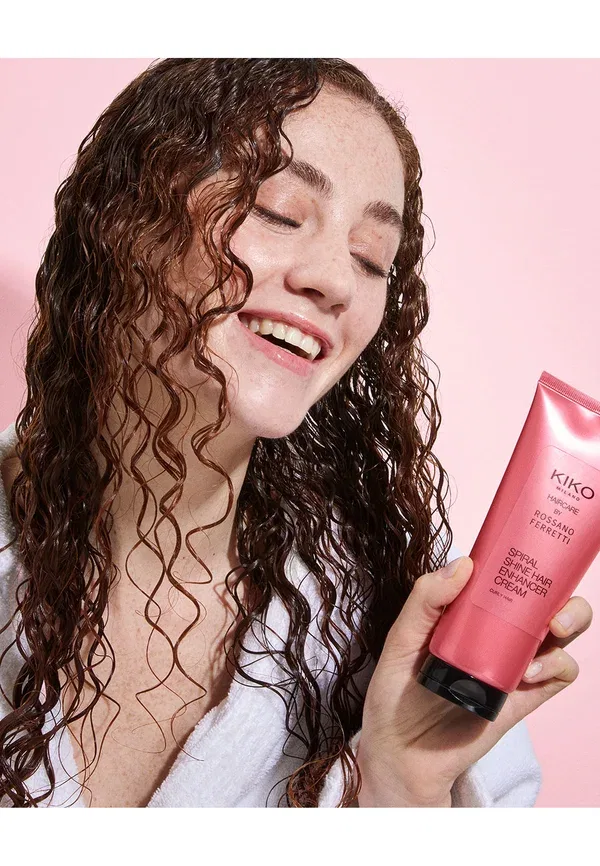 Крем для придания блеска волосам Spiral - маска для волос 200 мл Kiko Milano — фото 3