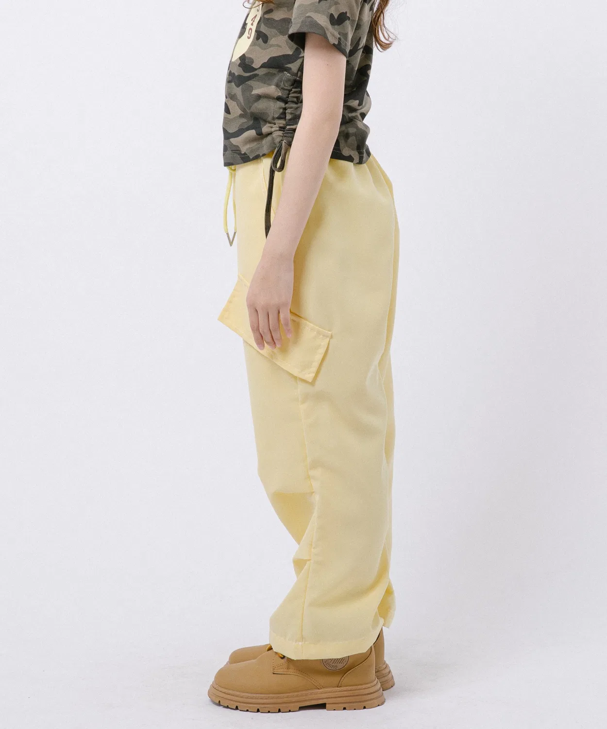 Детские карго-брюки с боковыми карманами, модель Side Tack Color URBAN CHERRY, Yellow — фото 2