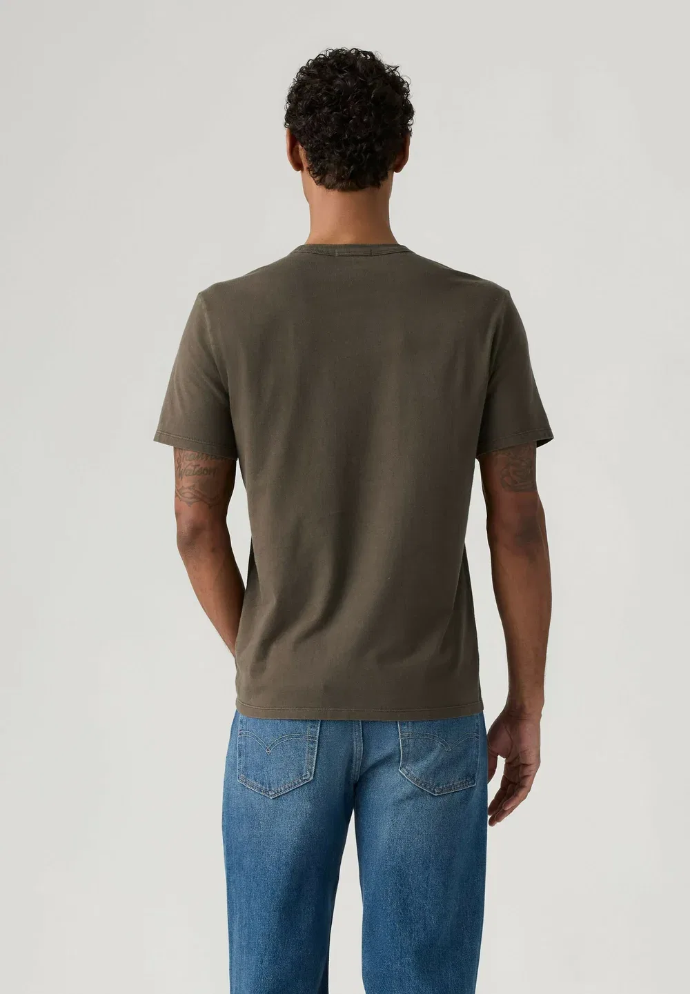Оригинальная футболка, окрашенная в цвет бордо - базовая футболка Levi'S, Mineral Black - Browns — фото 2