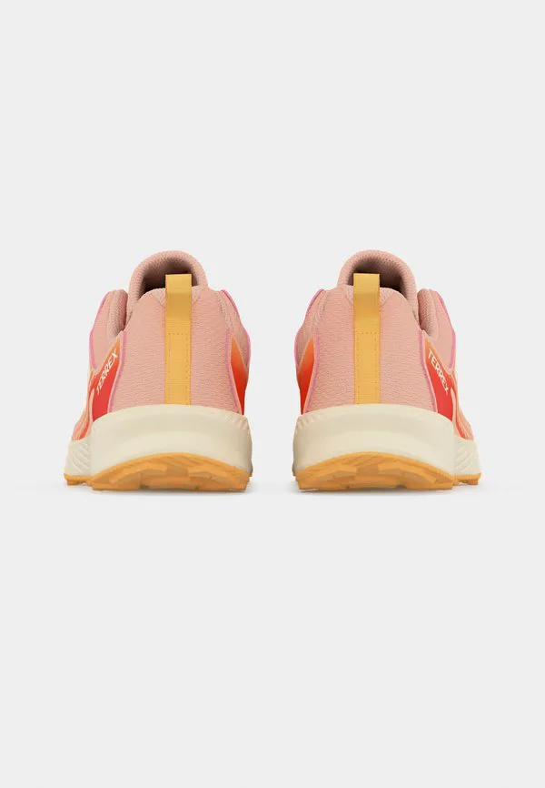 Походные ботинки tracefinder унисекс Adidas Terrex, Blush Pink/Off White/Ice Tangerine — фото 4