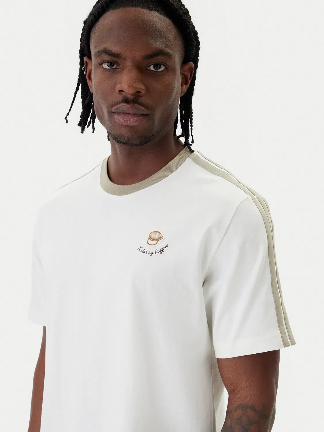 Мужская футболка свободного кроя Lux Coffee Cafe Cup Graphic Adidas, белый — фото 4