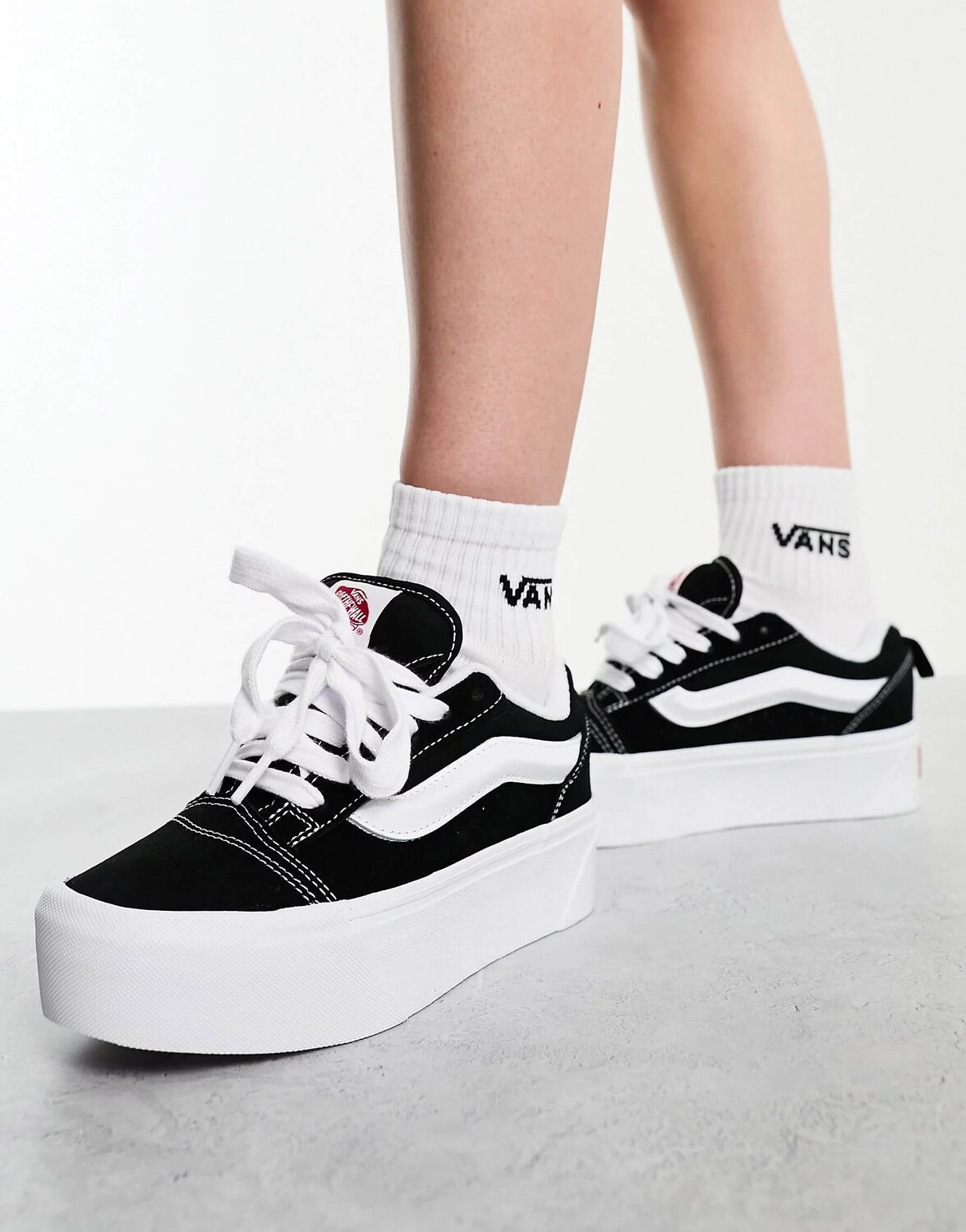 

Кеды Vans Knu Stacked Platform, черный/белый