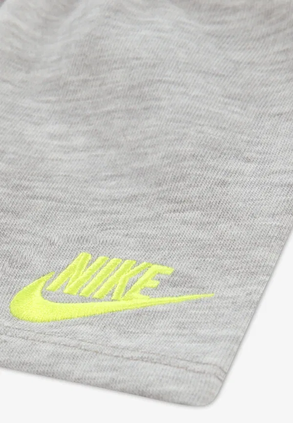 Комплект из футболки и брюк с принтом, хлопок Nike Sportswear, серый — фото 3