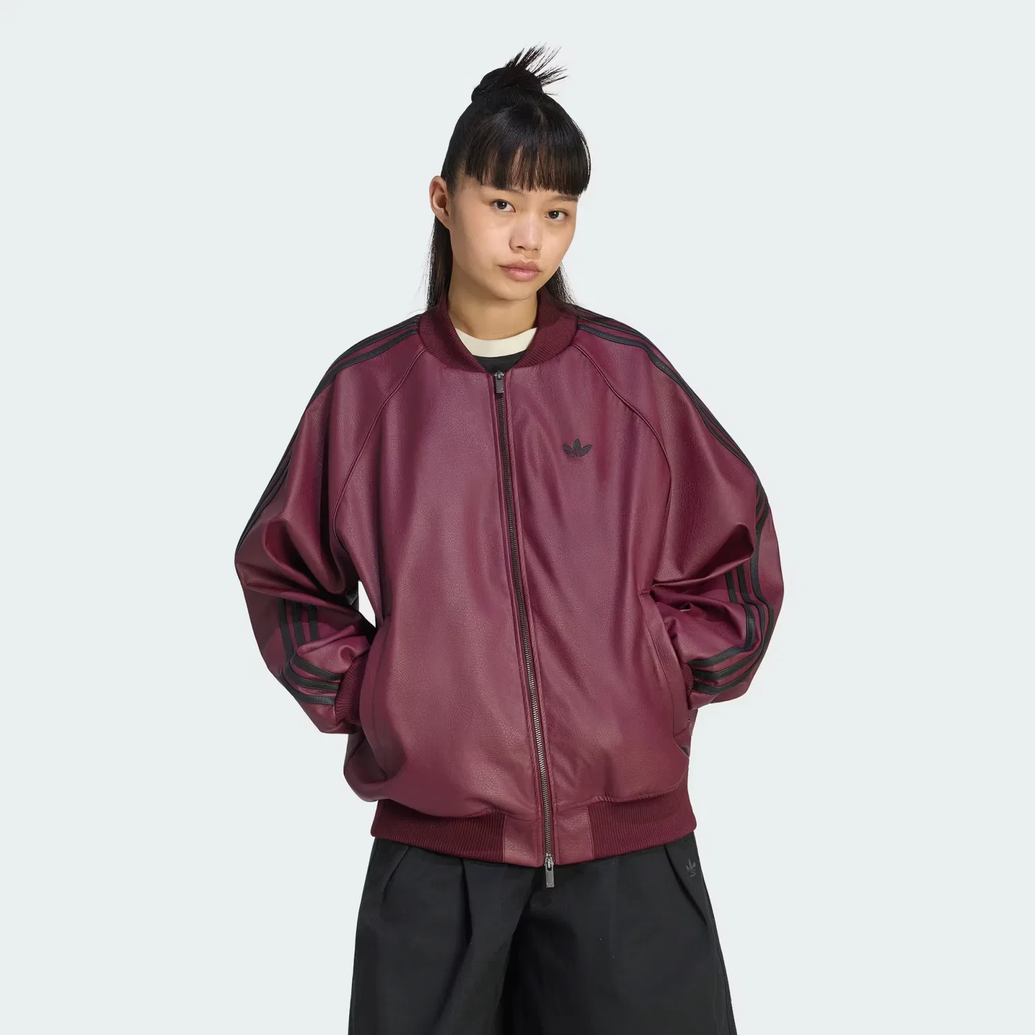 Женская олимпийка оверсайз из экокожи Pleather SST Oversized Track Top Adidas Originals, бордовый/черный/темно-золотой