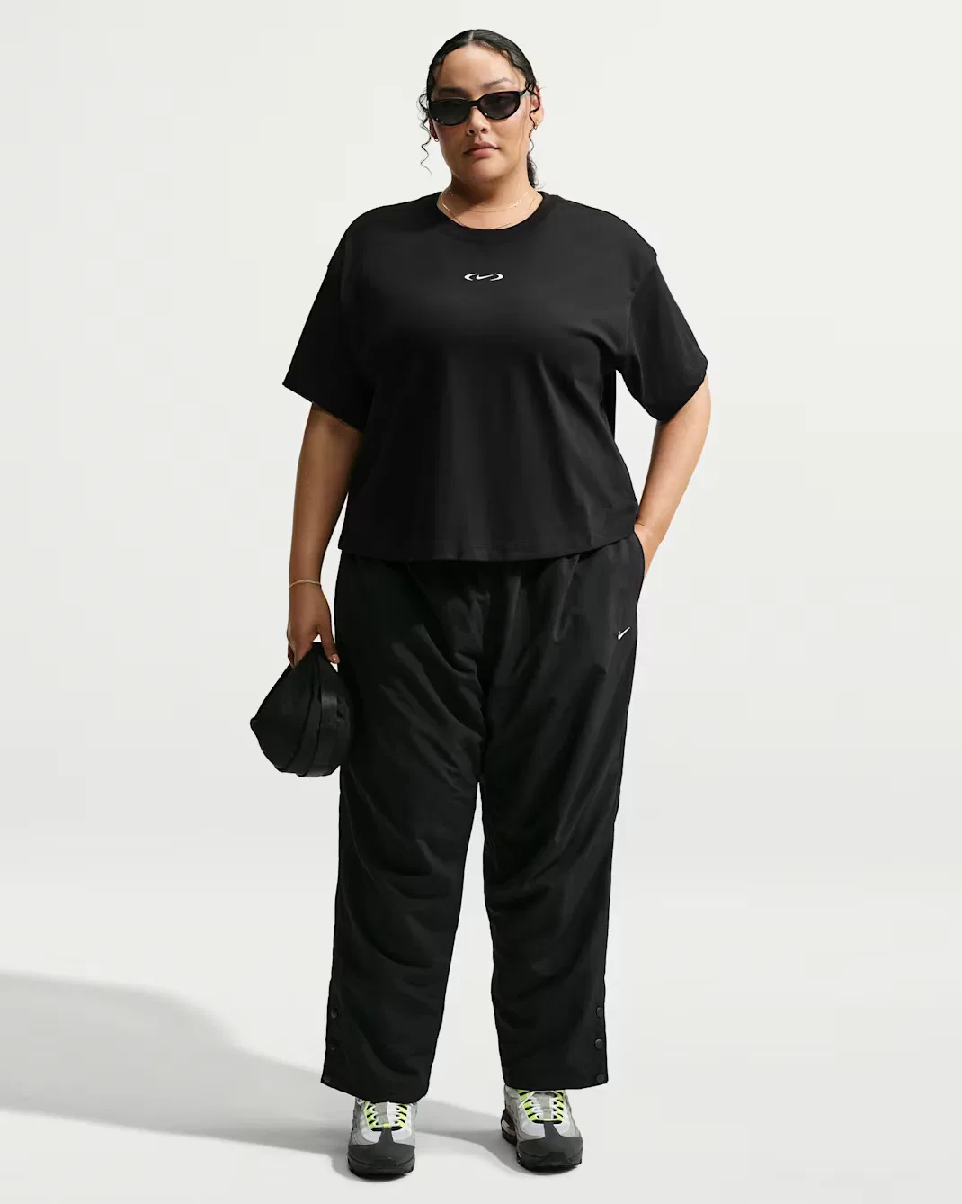 Женская свободная футболка (большие размеры) Nike Sportswear Classic, Black — фото 4
