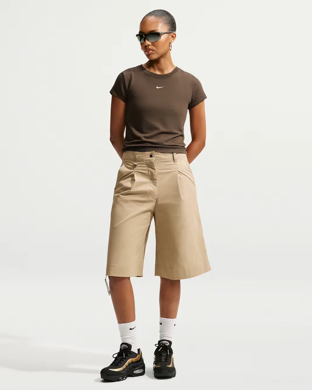 Женская футболка Nike Sportswear Chill Knit, Dark Hazel/Sail — фото 4