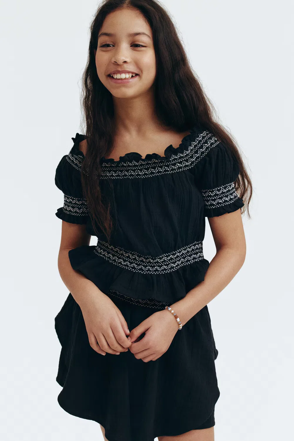 Муслиновая рубашка с вышивкой в технике «смокинг» H&M, Schwarz — фото 3