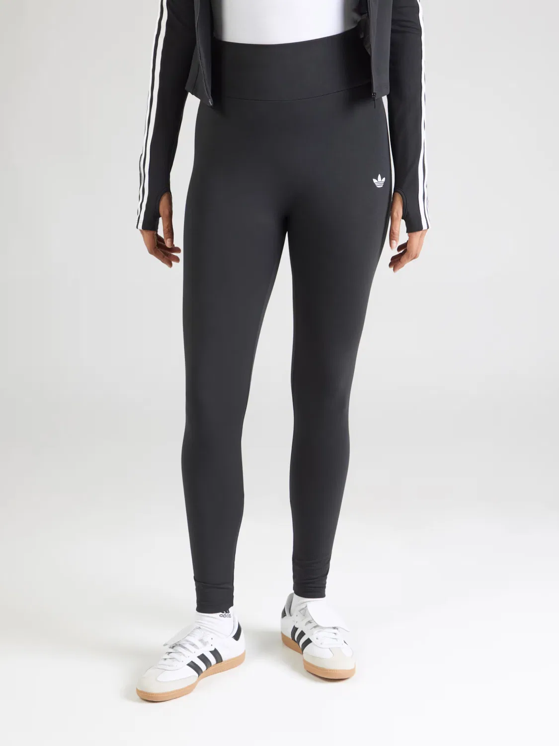 Узкие леггинсы Adidas Originals Ess черного цвета — фото 2