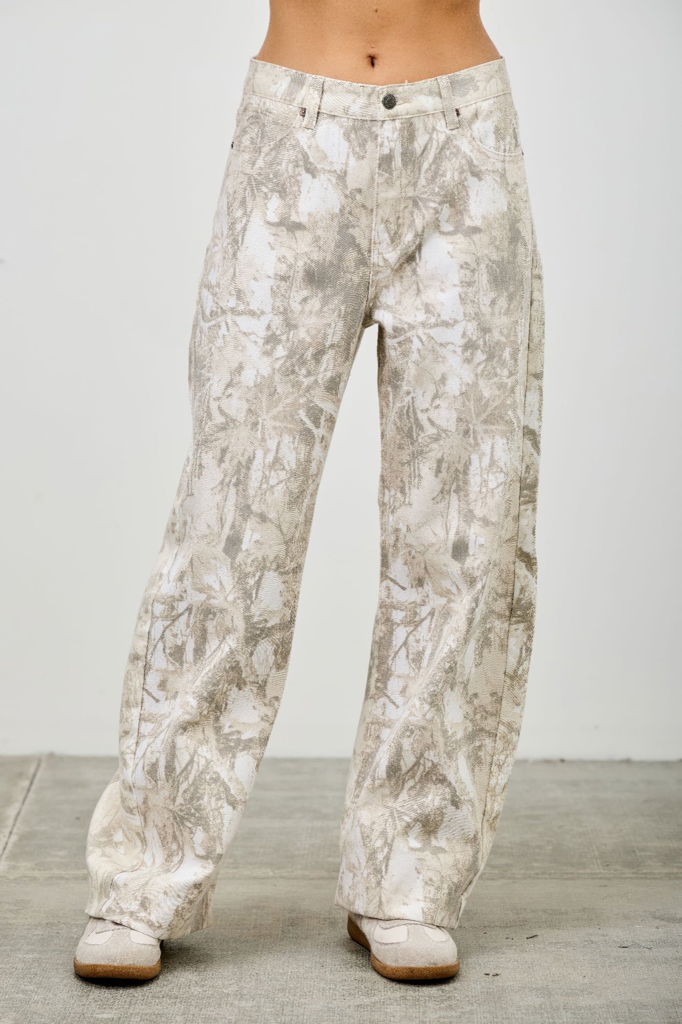 

Высокий, низкий, изогнутый, бочкообразный TRUEDAMES, stone