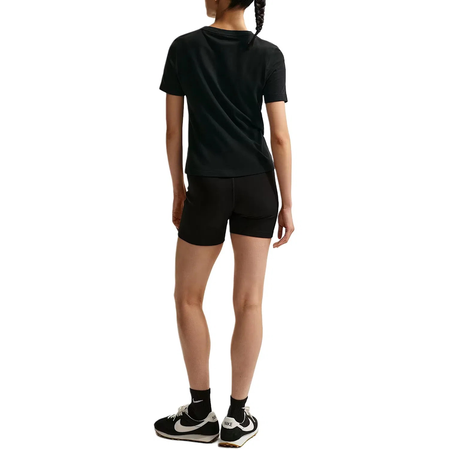 Спортивная футболка Sportswear женская Nike, Black/Black — фото 4
