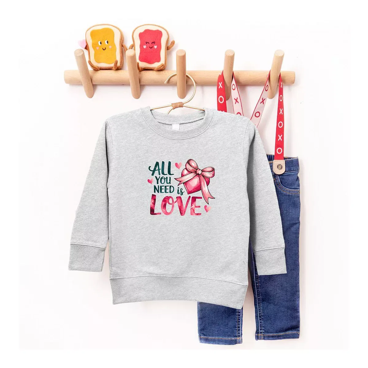 Детский свитшот с принтом All You Need Is Love Coquette The Juniper Shop, Heather Grey — фото 2