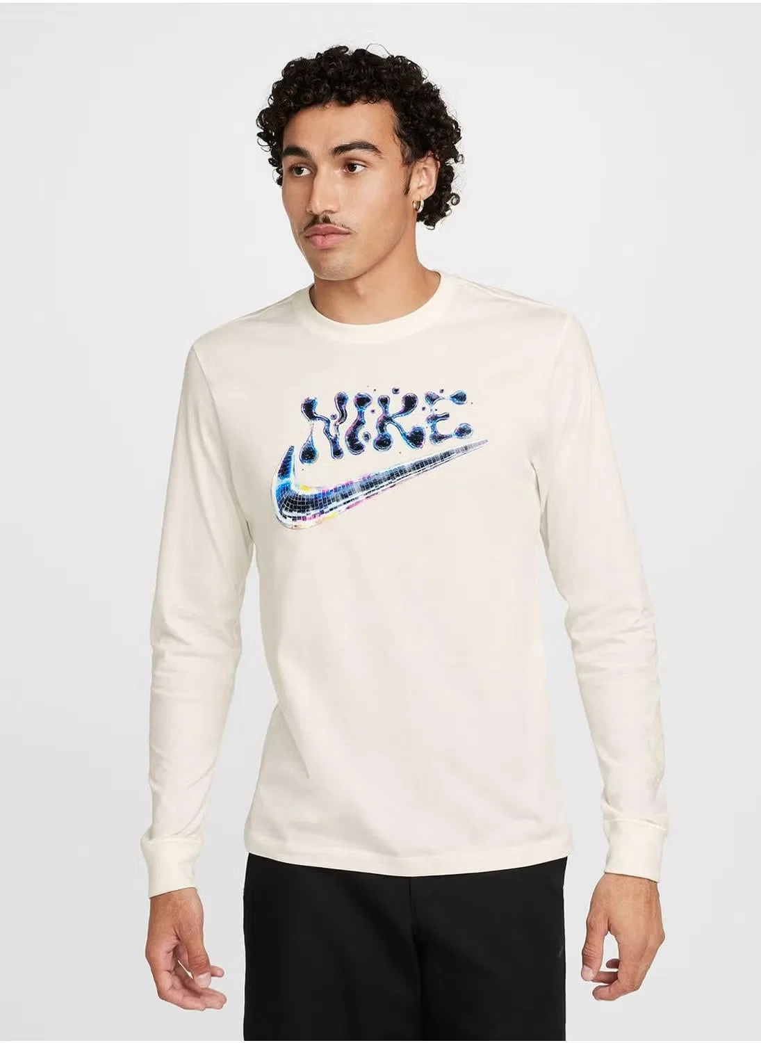 Футболка хлопковая Nsw Essential Nike, серая
