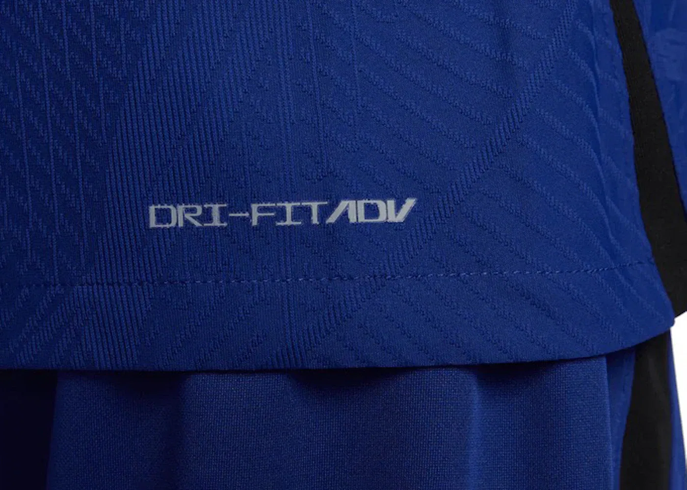 Мужская футбольная футболка с длинным рукавом Nike Netherlands 2022/23 Match Away Dri-FIT ADV, Deep Royal Blue/Black/Habanero Red — фото 2