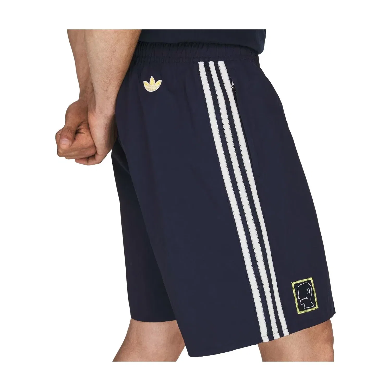 Мужские шорты с принтом Adidas x Brain Dead x Disney Short Asia Sizing Collegiate Navy, темно-синий — фото 4