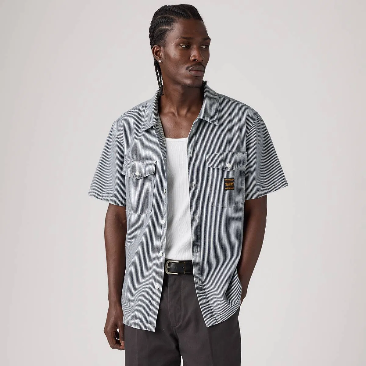 Свободная джинсовая рабочая рубашка с коротким рукавом Levi's, Washington Stripe Iii - Dark Wash