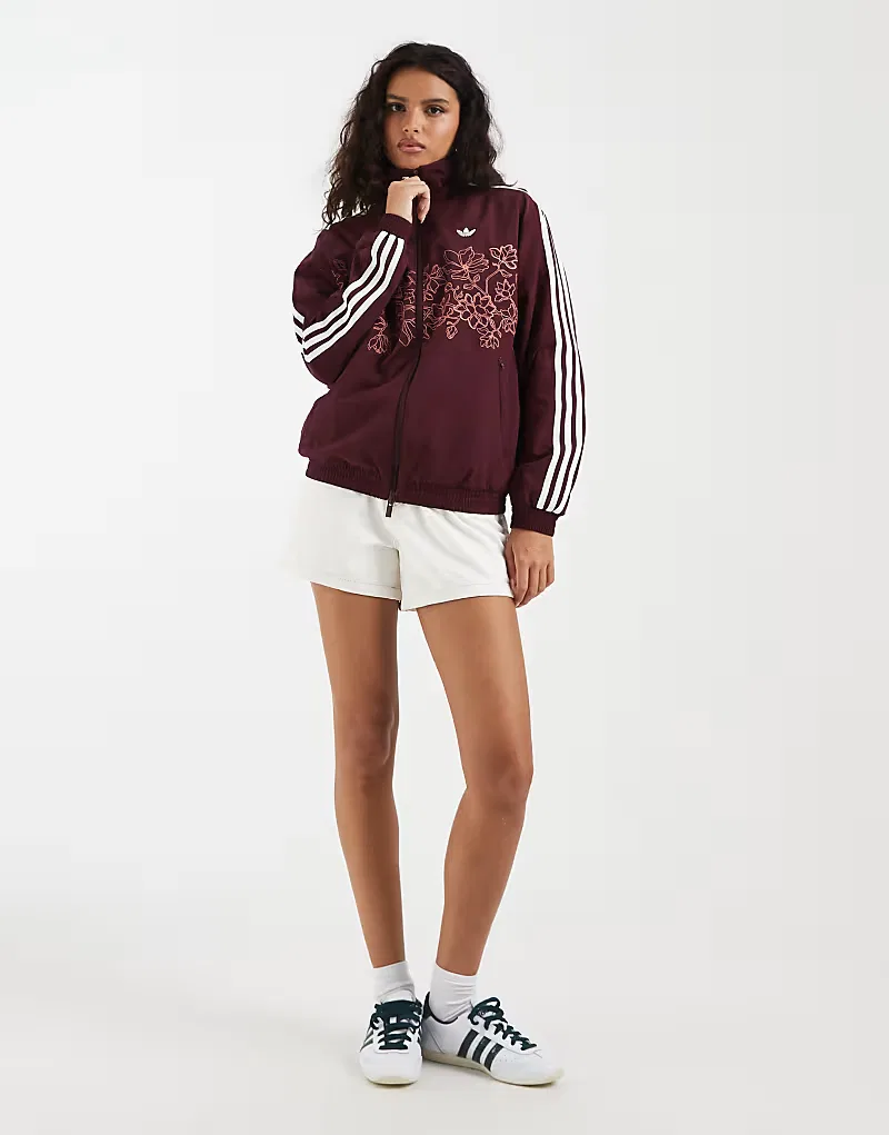 Спортивная куртка Adidas Originals Firebird свободного кроя с цветочным вышитым узором, бордовый — фото 2