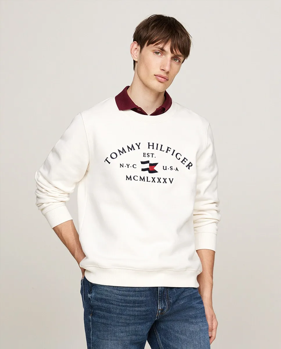 

Мужская толстовка с вышитым брендингом Tommy Hilfiger, цвет Crudo