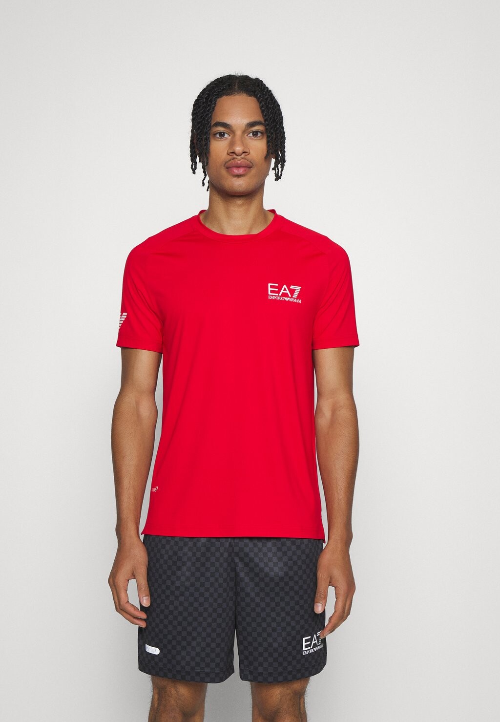 

Спортивная футболка ФУТБОЛКА TENNIS PRO EA7 Emporio Armani, гоночный красный