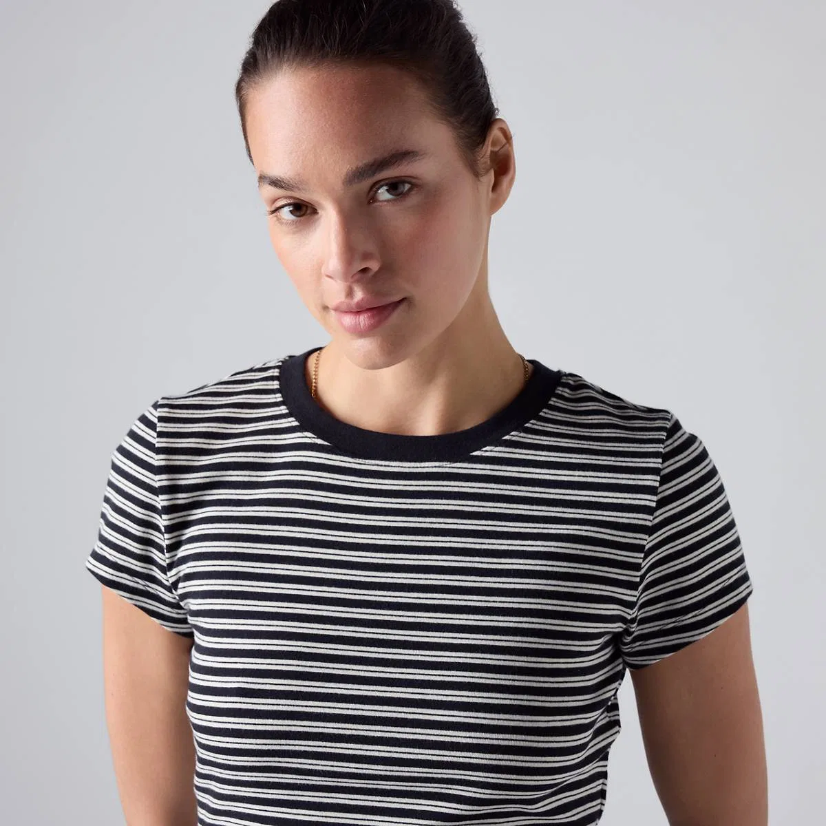 Незаменимая детская футболка Levi's, Bliss Stripe Anthracite Night - Black — фото 2