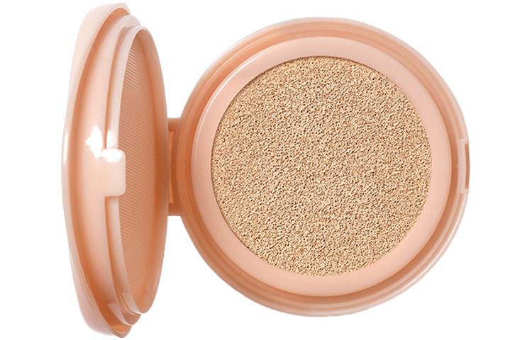 

Шелковистое жидкое тональное средство Air Cushion для коррекции тона кожи увлажняющее 14г GUCCI