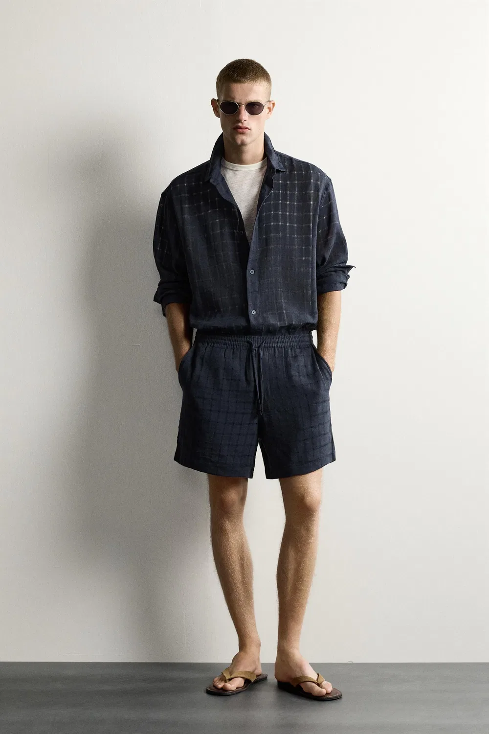 Шорты-бермуды из клетчатого жаккарда из хлопка и льна ZARA, Navy blue
