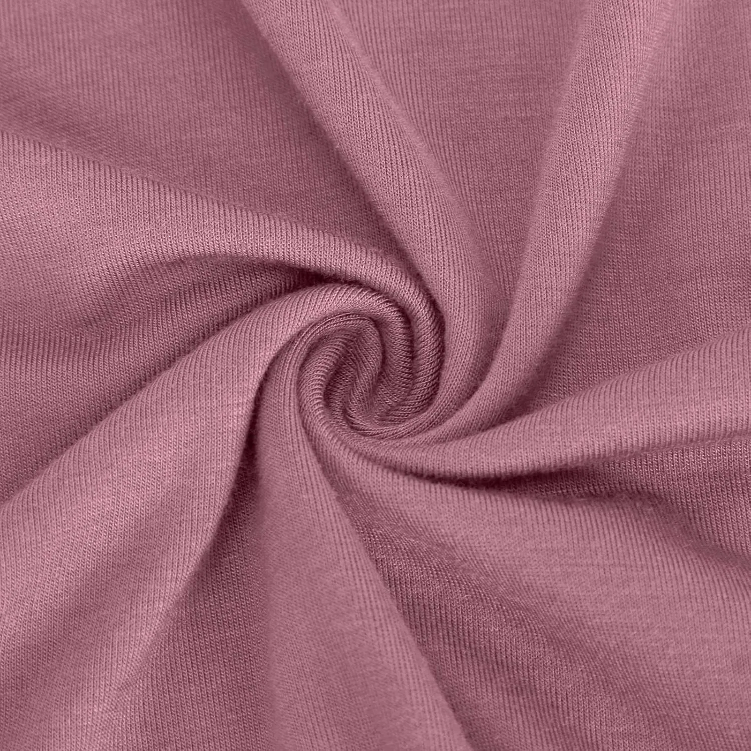 Женская футболка с V-вырезом классического кроя, Pink — фото 2