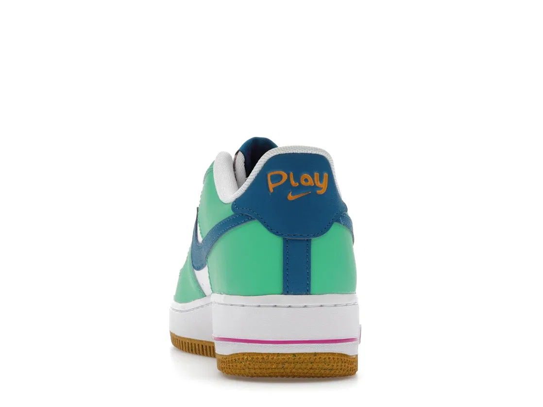 Детские кроссовки Lifestyle Nike Air Force 1 Low LV8, White/Spring Green/Hyper Violet/Green Abyss — фото 4