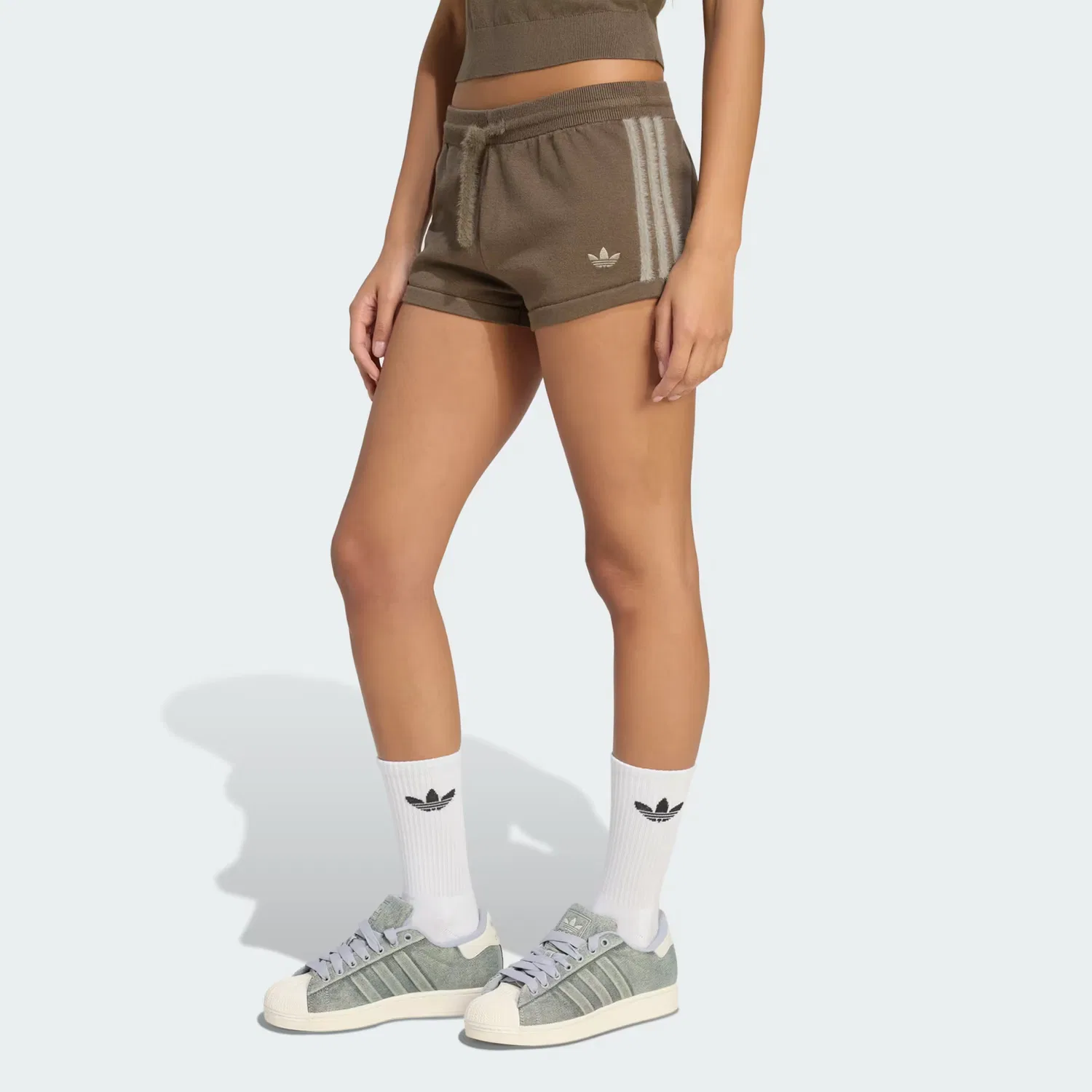 Женские трикотажные шорты Adidas Originals, Branch/Silver Pebble