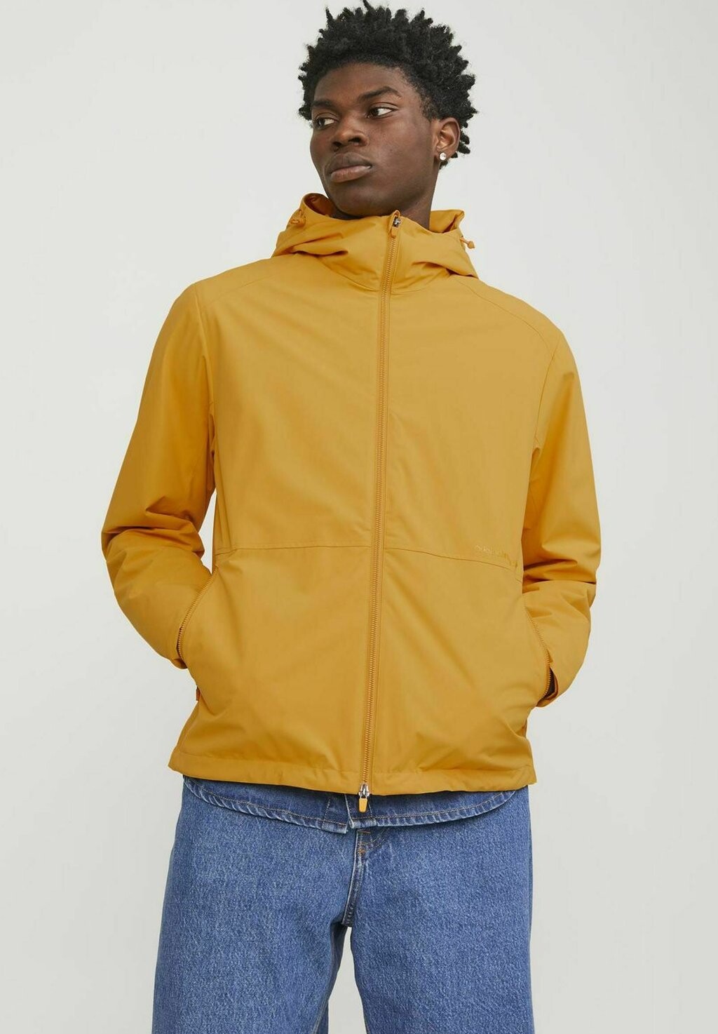 

Демисезонная куртка GEPOLSTERTE Jack & Jones, цвет golden glow