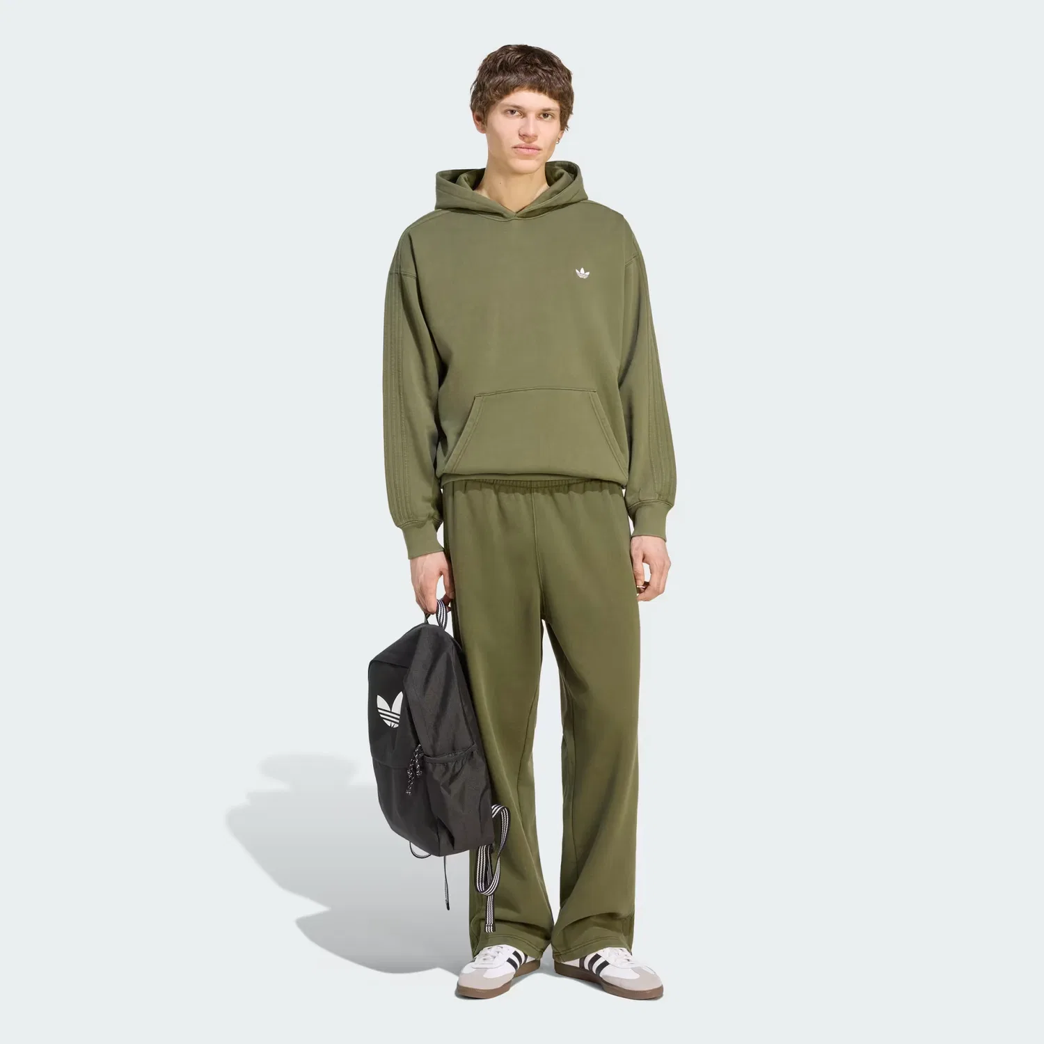 Мужские спортивные штаны свободного кроя из флиса Trefoil Essentials Loose Fleece Pants Adidas Originals, Night Cargo — фото 3