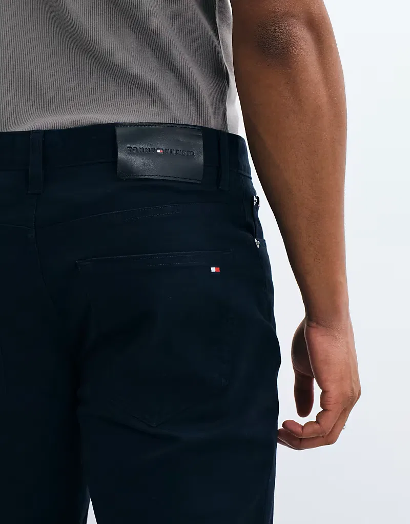 Хлопковые зауженные брюки Tommy Hilfiger Denton, темно-синий — фото 4