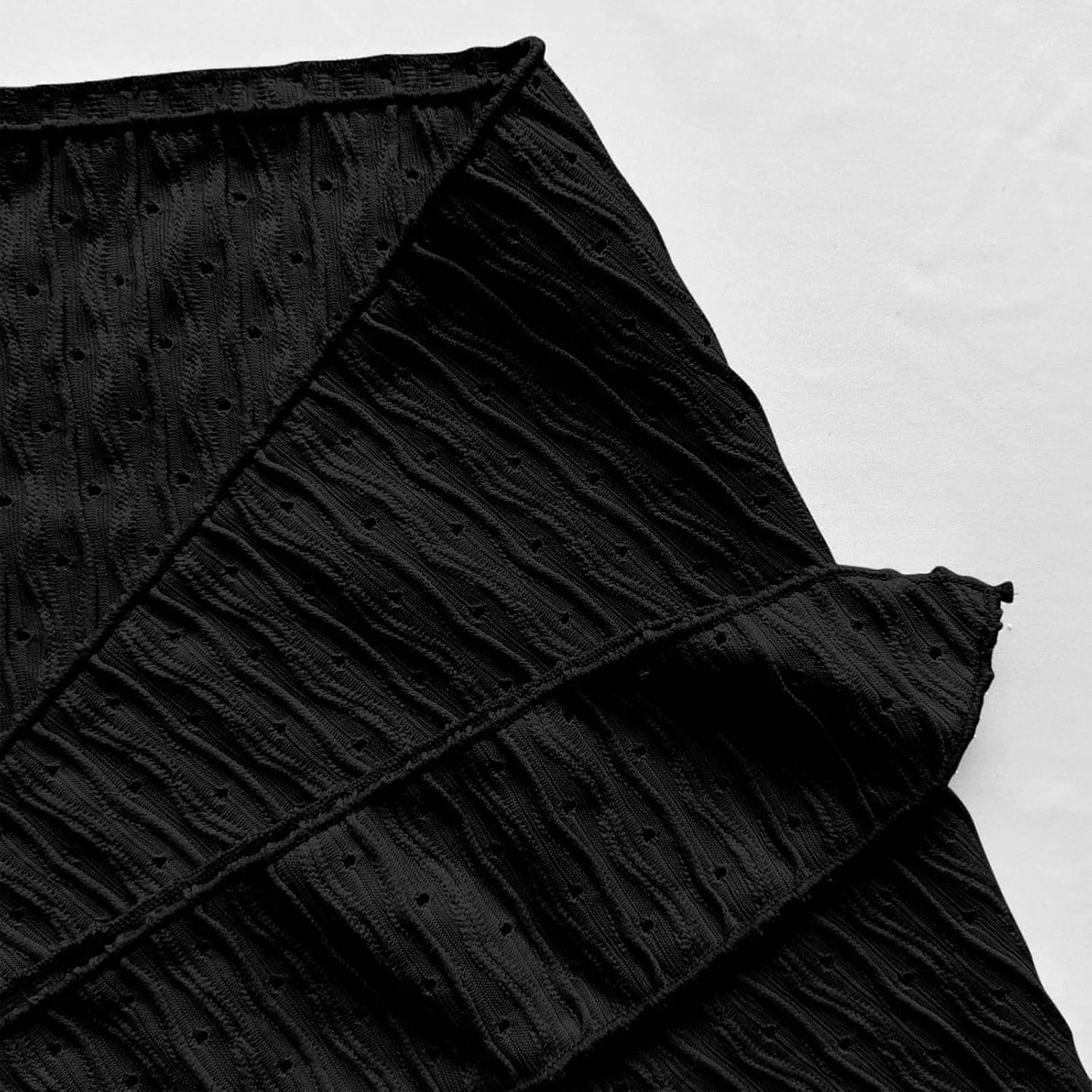 Женский бикини-комплект с треугольным топом и саронгом, Black — фото 4