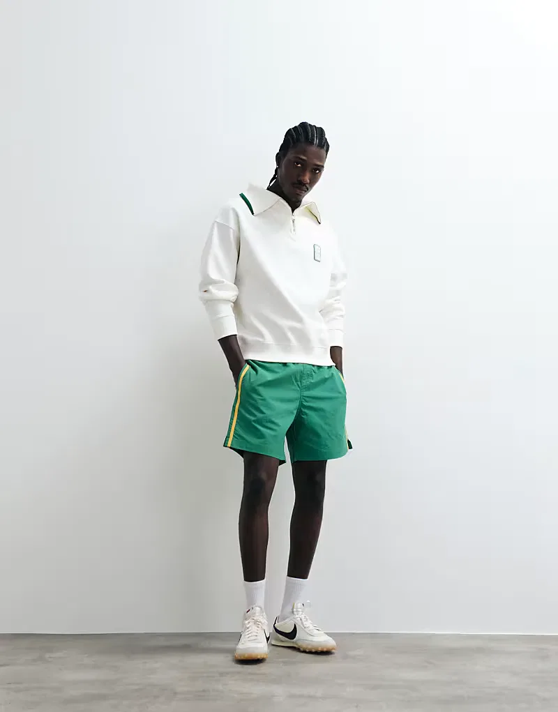 Классическая толстовка-поло Lacoste с застежкой-молнией на четверть длины и логотипом, белая — фото 4