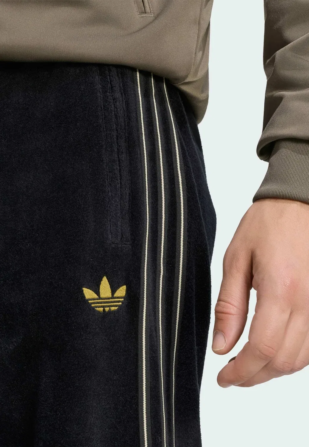 Велюровые спортивные штаны Firebird - брюки от спортивного костюма Adidas Originals, Black — фото 3