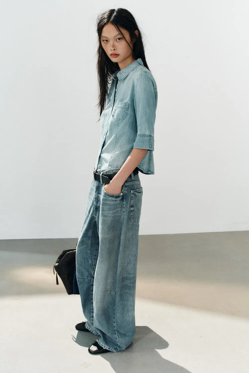 Джинсовая рубашка TRF приталенного кроя ZARA, Light blue — фото 3