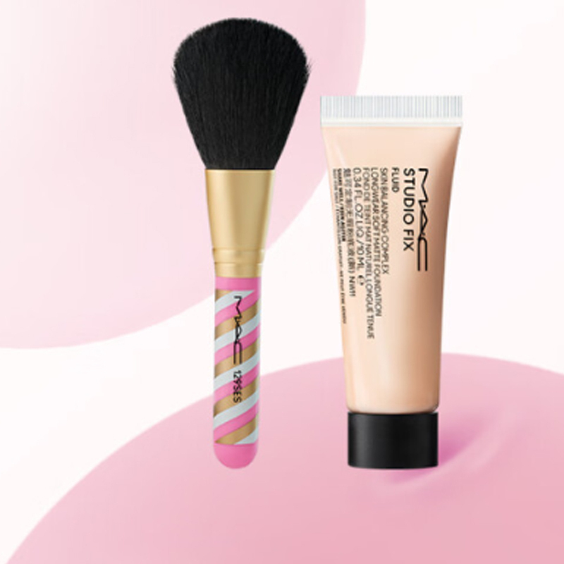 Набор кистей для макияжа Foundation Sample Set, увлажняющая тональная основа Spotlight Bottle, легко растушевывается, прозрачная 5мл MAC — фото 3