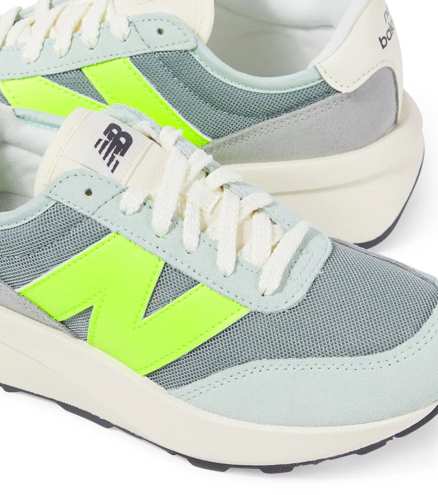 Замшевые кроссовки New Balance Kids, серый — фото 4