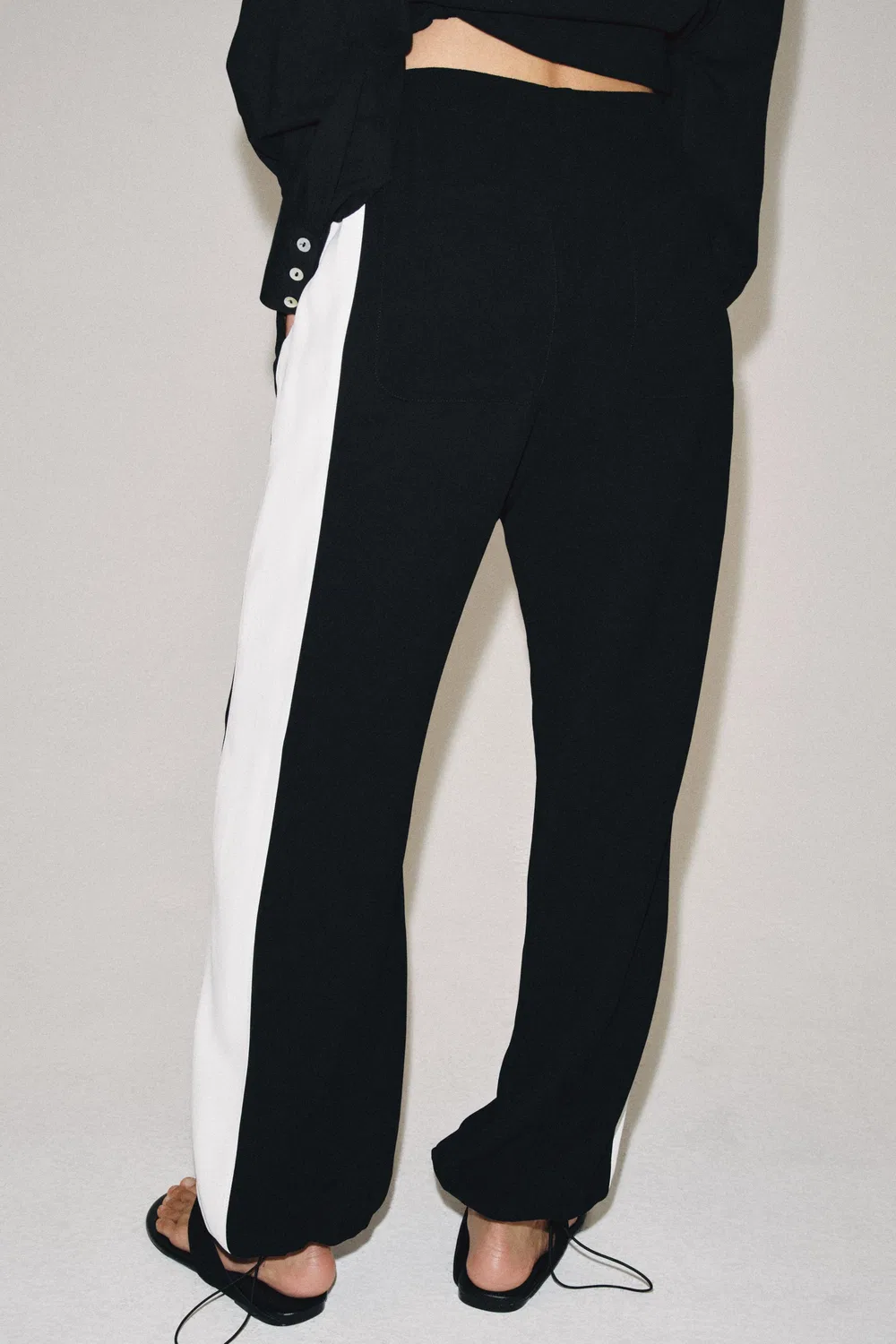 Брюки SAROUEL из коллекции ZW с боковыми полосами ZARA, Black — фото 3