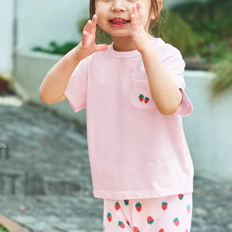 Детская футболка с принтом Quick Dry 10 Pastel Pink UNIQLO — фото 3