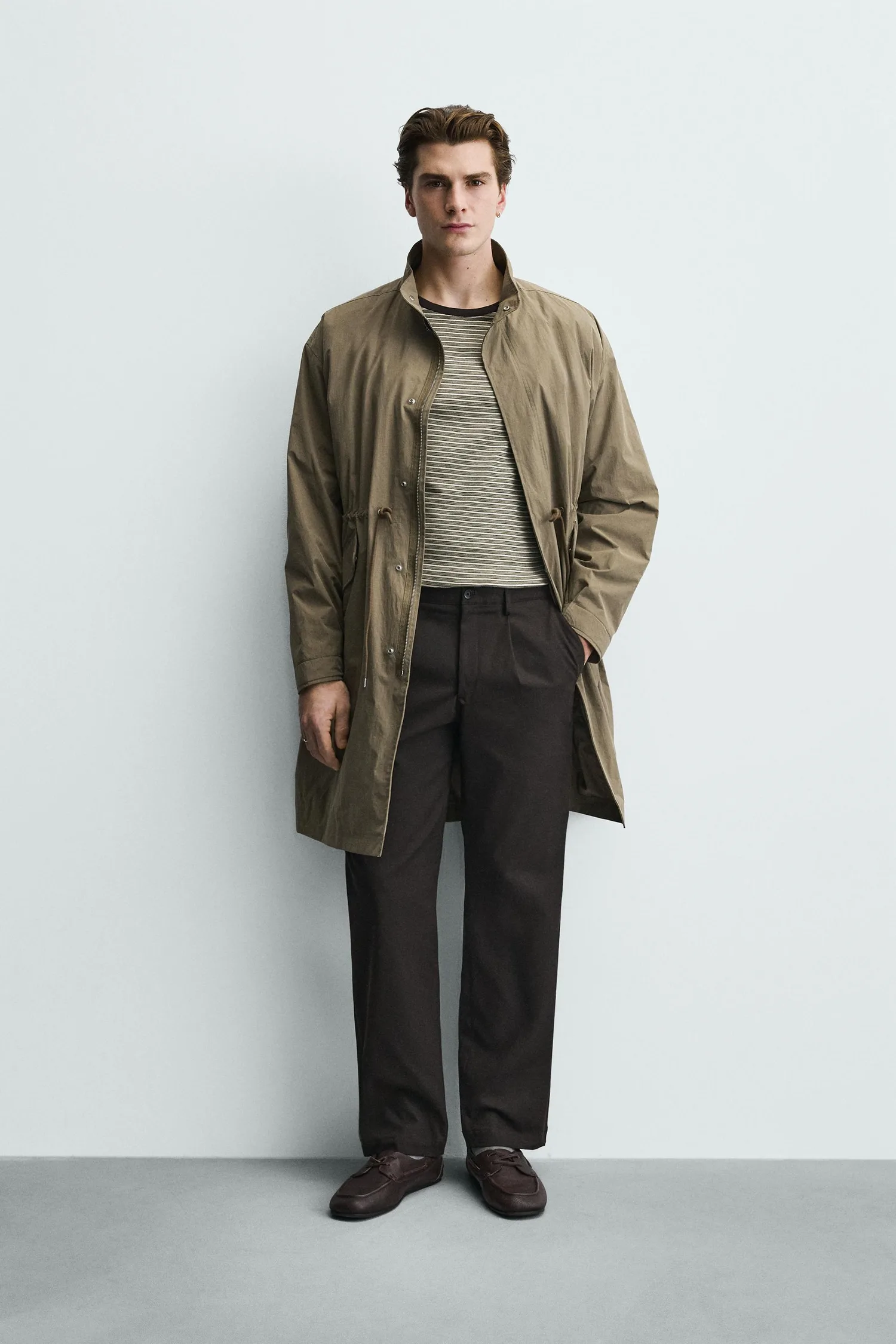 Текстурированные плиссированные брюки Zara, коричневый